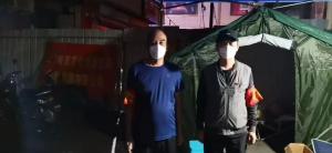市文旅集團一線戰(zhàn)“疫”之：黨旗飄揚在門外，黨旗扎根在心里，53歲和35歲黨員成絕佳搭檔