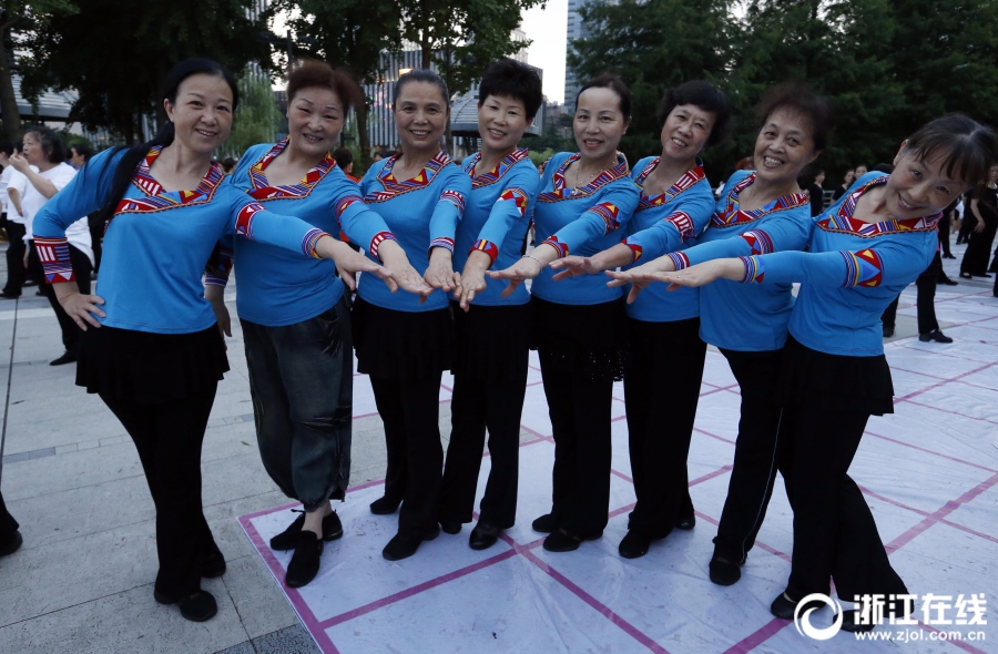 里弗斯：西蒙斯具有十分超卓的串聯才能