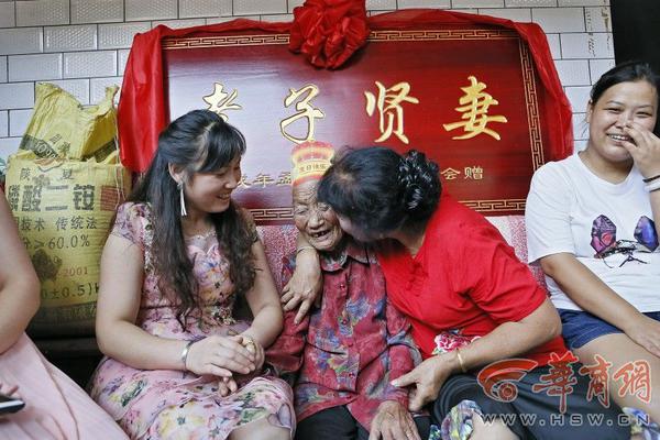 諾基亞西門子完結收買摩托羅拉財物：將近7000職工搬運