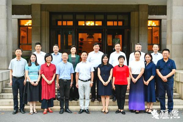 趙麗穎代言《青云志》網(wǎng)絡(luò)關(guān)注度達(dá)手游界之最