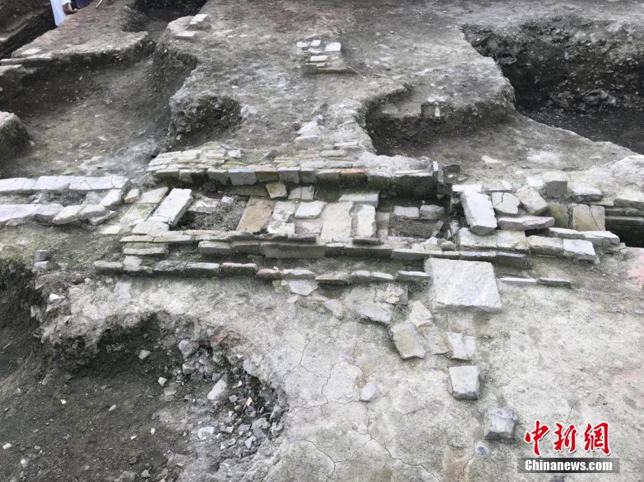 盧：威少首秀發(fā)揮很優(yōu)異 我想讓他在競賽關鍵時刻呆在場上