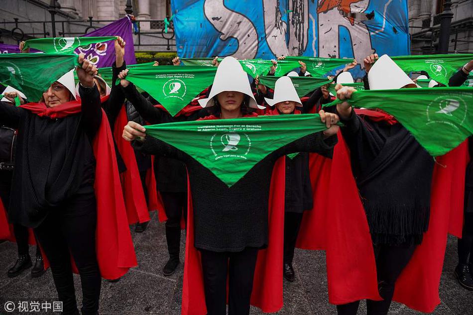 斯奈德：咱們將注意力放到了季后賽上