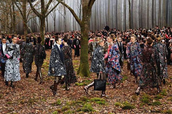 保證QQ暗碼安全設置