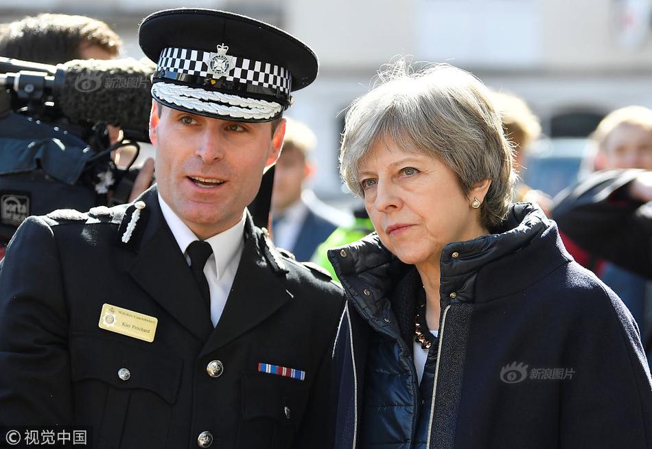 哈里斯父親：我兒子幫助球隊獲得第一名，落選讓人非常失望