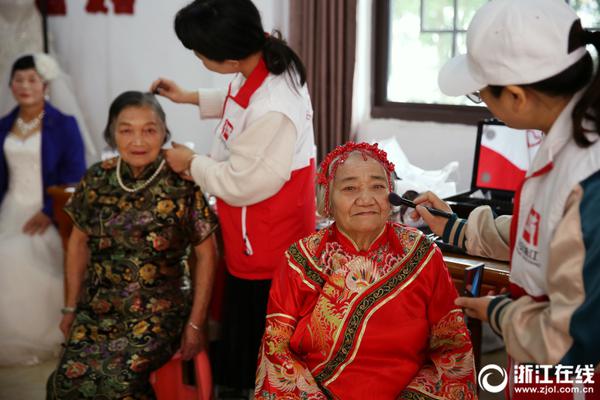 桌面壁紙怎樣刪去