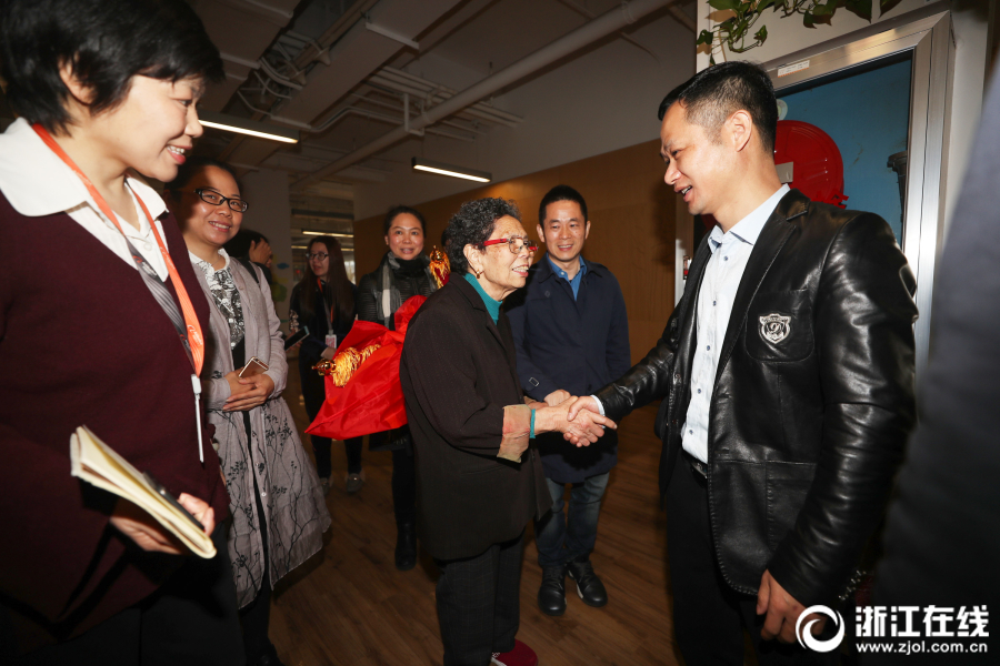 邁爾斯：球隊不會將懷斯曼買賣走