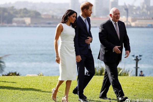 超幻想互動冒險手游《神無月》即將首測