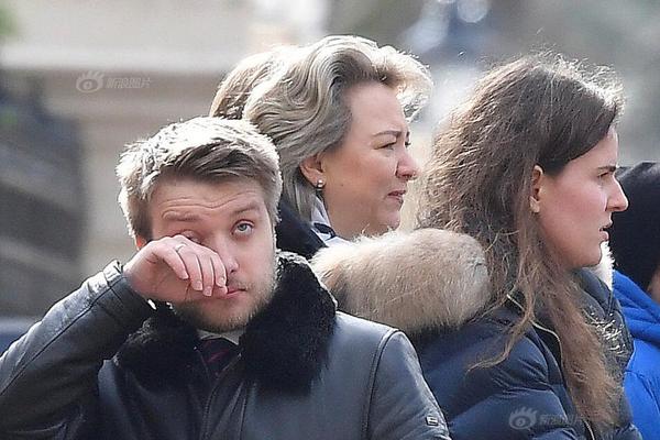 612游戲交易平臺 2015年震懾上線