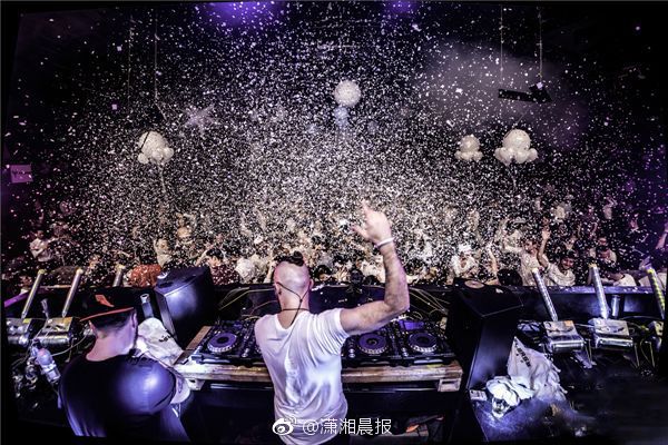 詹姆斯：今天是抱著搶七那種心態(tài)在打這場球 想在主場終結系列賽