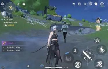 向下20厘米，但在籃下停下：尼恩對戴維斯的粗野進犯！