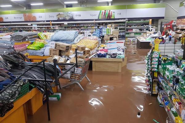 手機愛情養(yǎng)成游戲引薦 有四大美男能夠挑選