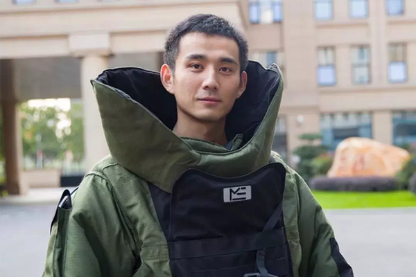 3秒鐘教你qq校友圖標怎樣點亮和怎樣滅