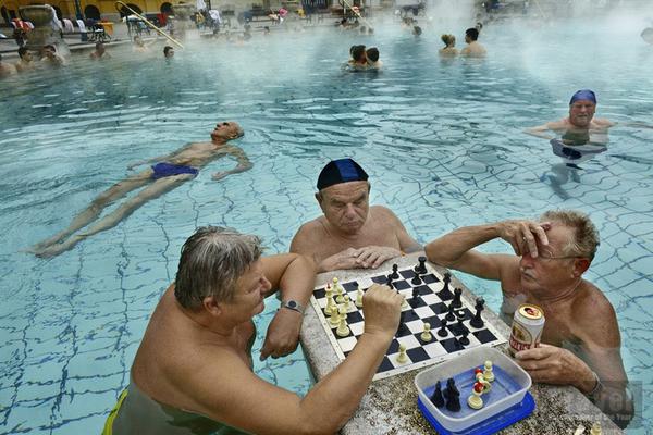 歐冠16強抽簽什么時候：誰將迎來壓軸大戲？