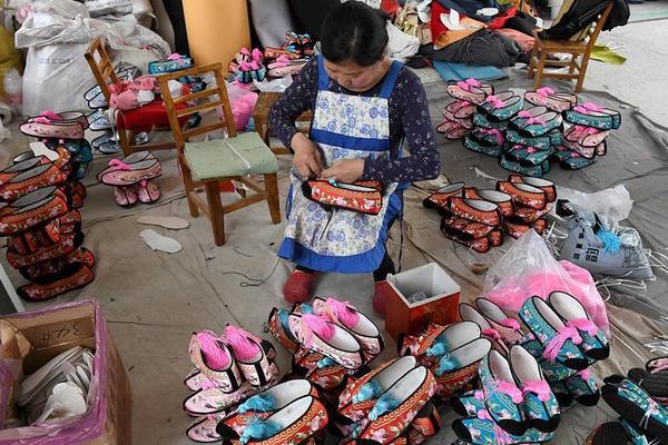 qq群文件下載在哪里win7 qq群文件下載在哪里手機