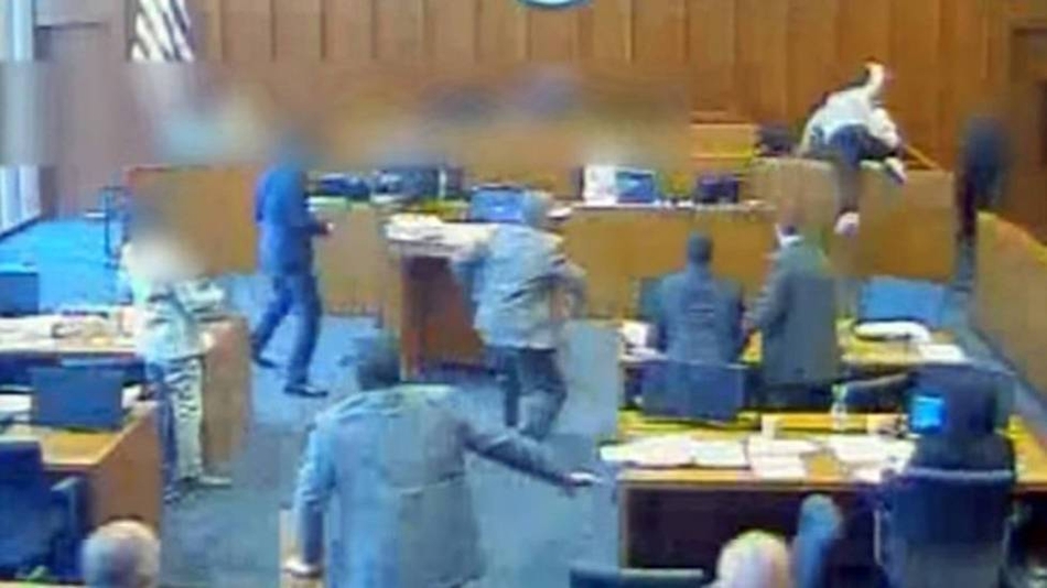 手機病毒是怎么建議進犯的