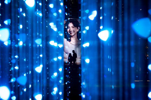 拼多多百億補貼“攢局”  58家國貨品牌直播間“集體團建”