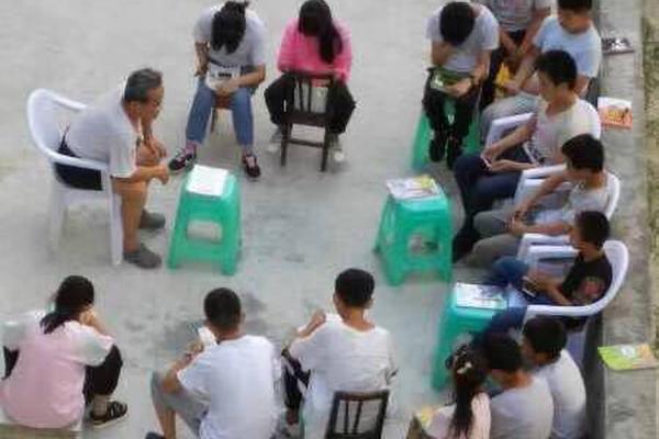 積極！三球因掀翻福克斯吃到一級(jí)惡犯