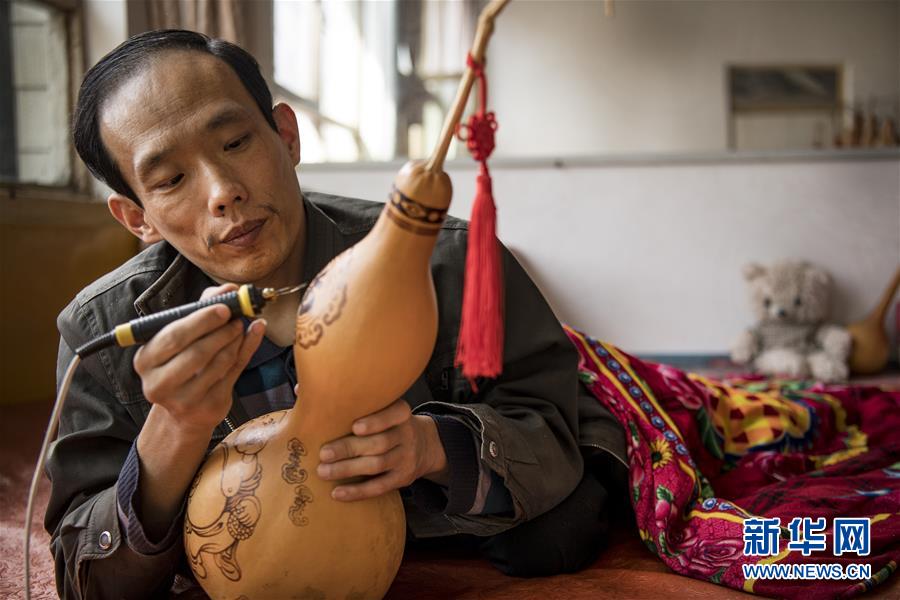 手機(jī)生果連連看游戲引薦 生果三消boom!