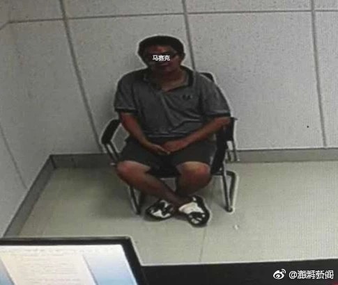 記者：波普的左四頭肌并未遭受撕裂