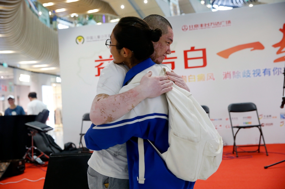 蘭德?tīng)柹氖状蔚梅?0+且砍下三雙，安東尼后球隊(duì)首人