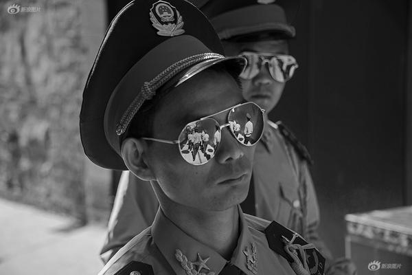 巔峰榮耀 2022第二屆內(nèi)蒙移動電競大賽包頭城市賽圓滿結(jié)束