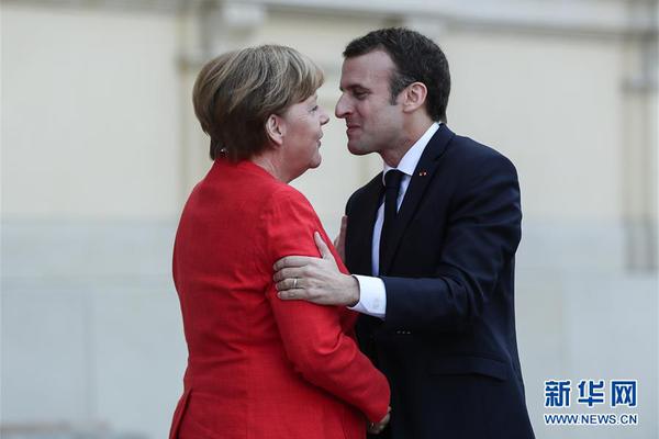 卡佩拉換隊(duì)后的前20場搶下291籃板 近24年來首人