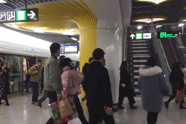 黑鯊?fù)婵颁h體會(huì)會(huì)X創(chuàng)夢(mèng)六合廣州站完美撒花