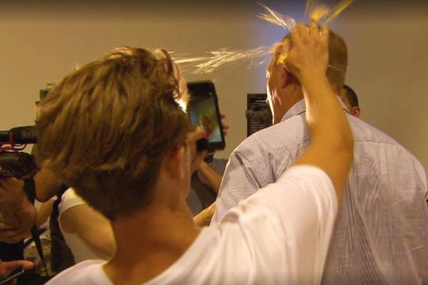 金山反擊在線(xiàn)殺毒商場(chǎng)“游子歸家”揭開(kāi)總攻前奏