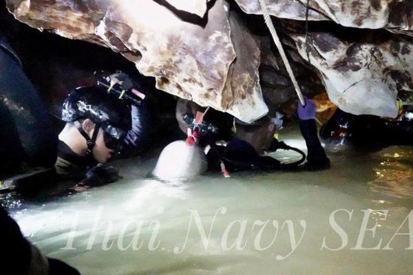 小范甘迪：籃網(wǎng)留下杜蘭特是行得通的 贏球能修補(bǔ)任何裂縫