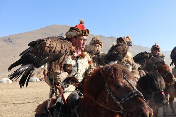 手感炸裂！福布斯上場7分鐘砍下19分