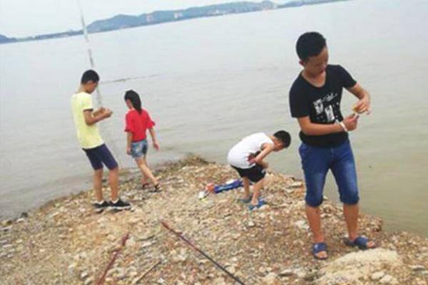 美菱507升法式多門冰箱4899元 采用底部前置散熱技術(shù)