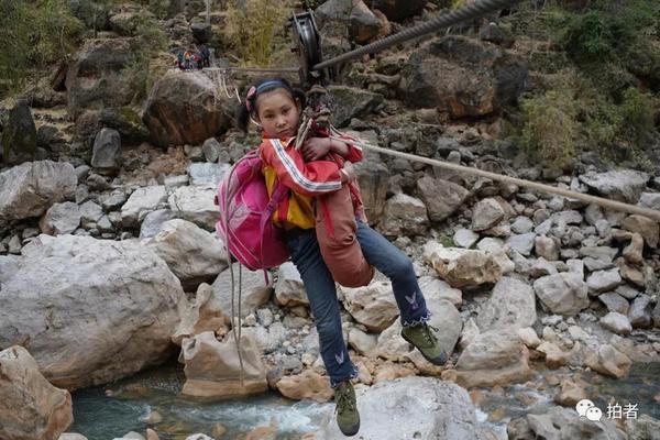 交通銀行信用卡取現(xiàn)手續(xù)費(fèi)和利息怎樣算 交通銀行信用卡取現(xiàn)怎樣收費(fèi)