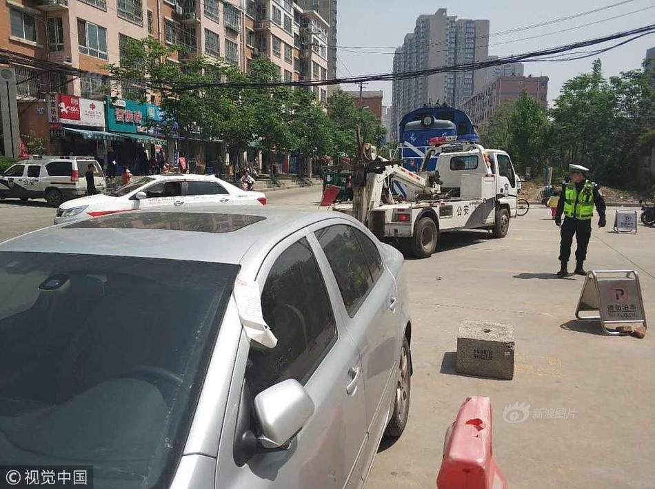 勇士擊敗灰熊，鎖定西部第8名，或?qū)⑴c湖人交手