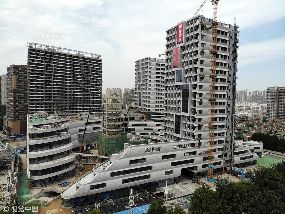 詹姆斯：命運(yùn)對(duì)勇士說(shuō)”你活不過(guò)風(fēng)暴“ 勇士說(shuō)“我就是風(fēng)暴”